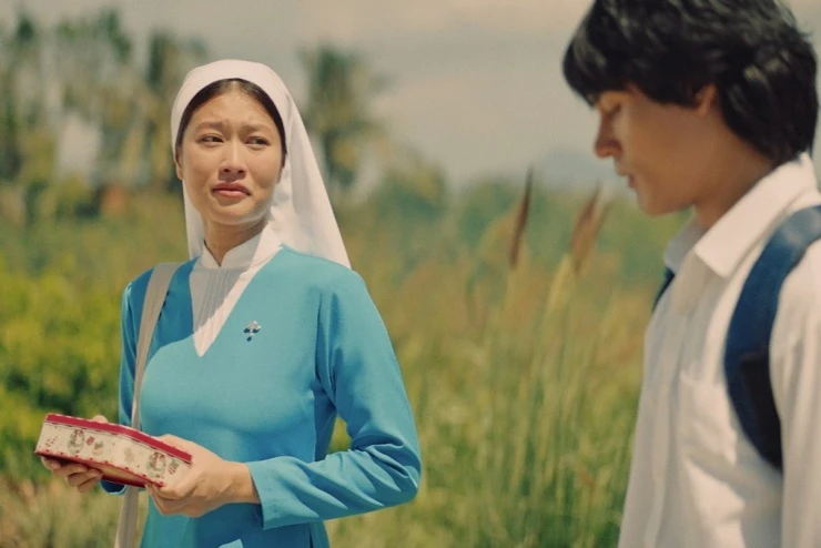 Đoàn Thiên Ân - cô gái nghèo thành diễn viên phim trăm tỷ