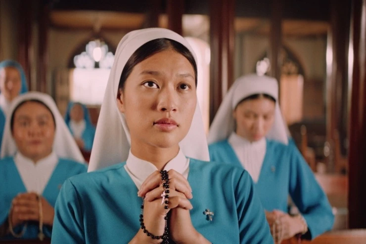 Đoàn Thiên Ân - cô gái nghèo thành diễn viên phim trăm tỷ