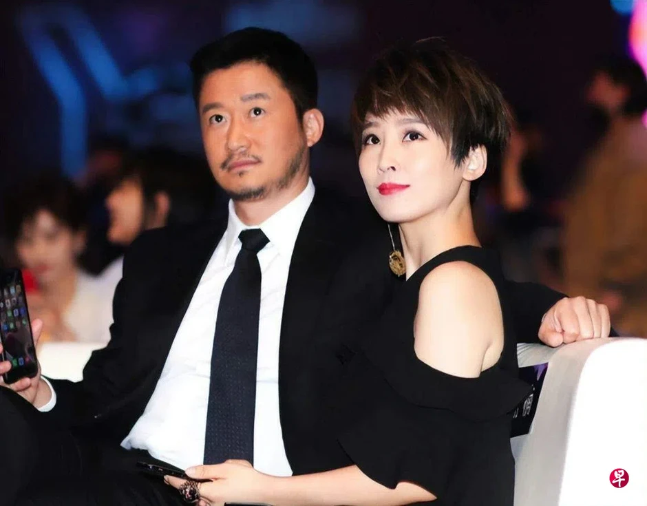 Đối thủ của Trang Pháp nuôi chồng tài tử bị dị tật, dám cầm cố sạch tài sản làm phim và cái kết cạn nước mắt