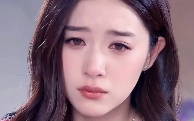 Đối thủ này của Trang Pháp "khủng" quá: Có chồng chủ tịch chống lưng, "ting nhẹ" 1,3 tỷ liền lên top đầu show, làm vậy ai chơi lại!