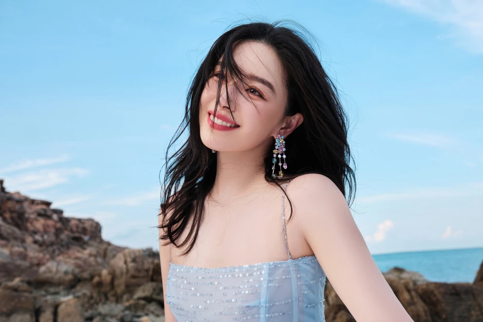 Đối thủ này của Trang Pháp "khủng" quá: Có chồng chủ tịch chống lưng, "ting nhẹ" 1,3 tỷ liền lên top đầu show, làm vậy ai chơi lại!