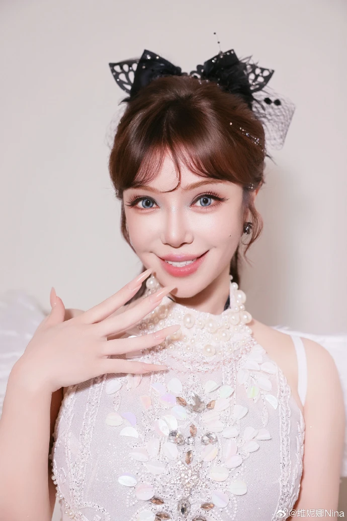 Đồng đội bị loại tức tưởi của Trang Pháp: Mỹ nhân có gia thế khủng đến mức dám tố cáo NSX dàn xếp kết quả trên sóng trực tiếp