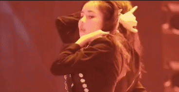 Đồng đội “hệ chiến” của Trang Pháp: Visual ngầu đét, bị tố "tòm tem" với thầy giáo có vợ và rơi vào cảnh thảm hơn 2.300 ngày