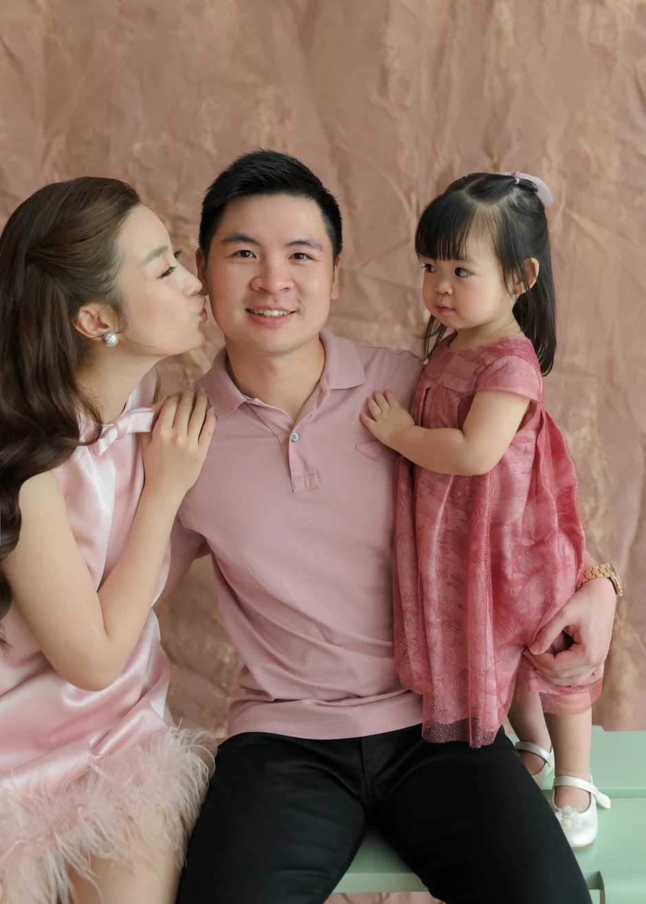 Động thái lạ của Đỗ Mỹ Linh trong sinh nhật mẹ chồng