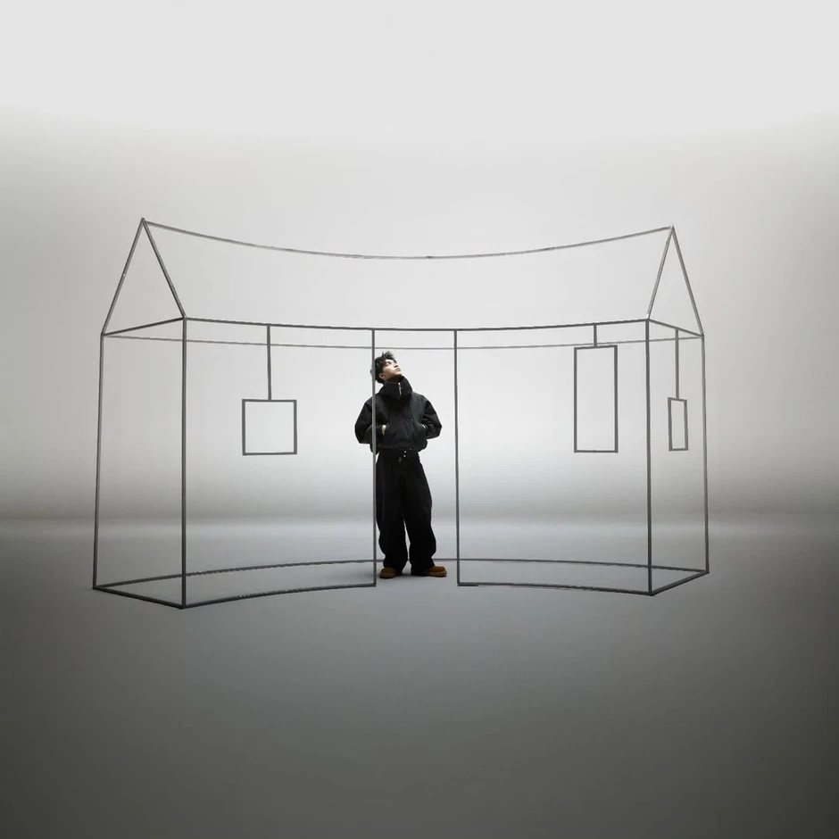 Động thái lạ của HIEUTHUHAI