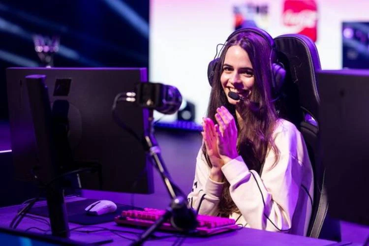 Esports đã thay đổi, nhưng định kiến giới vẫn là rào cản vô hình