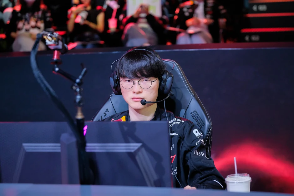 Faker lên tiếng về hợp đồng của Keria