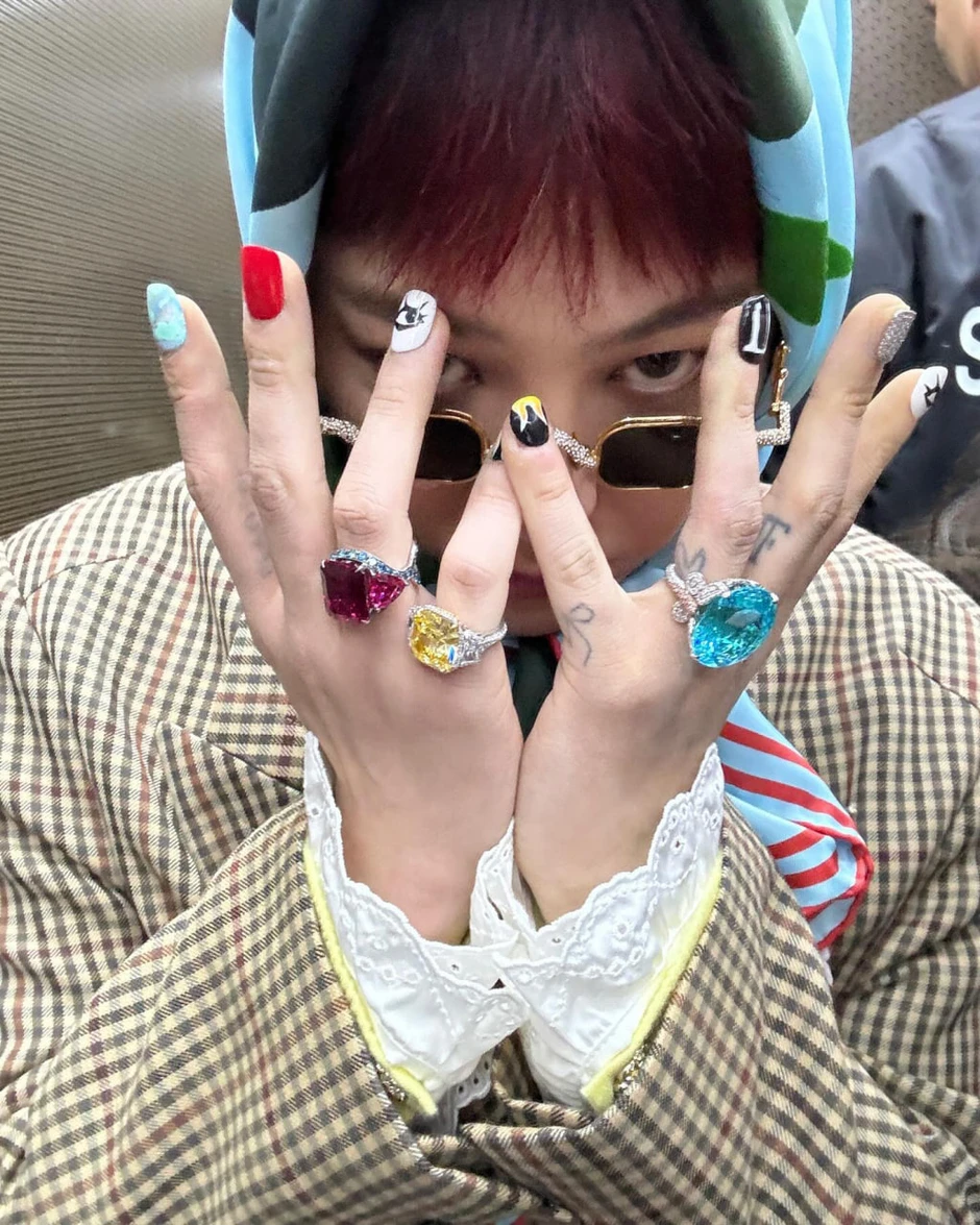 G-DRAGON đã tìm lại được 210 tỷ rơi ở Coachella: Nhìn "anh Long" nhảy là biết