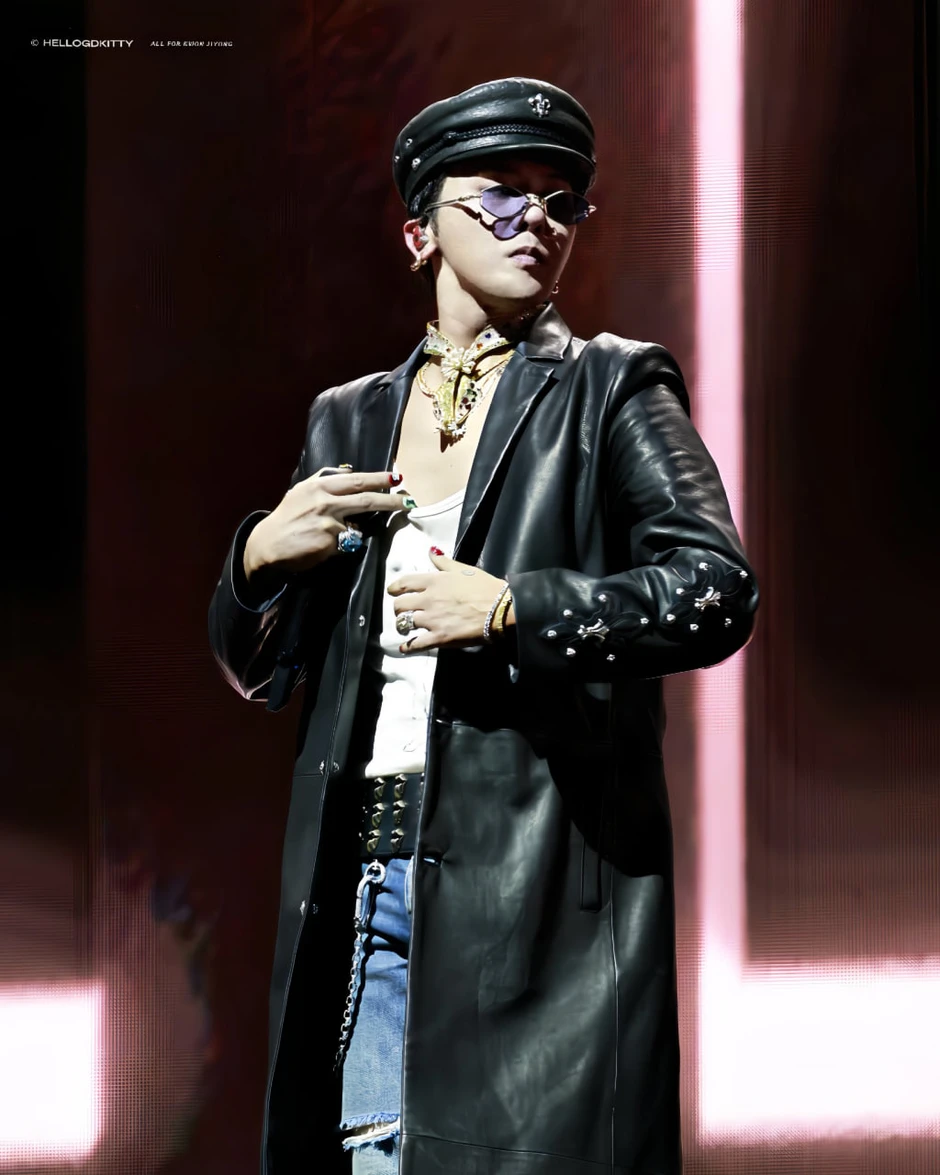 G-DRAGON đã tìm lại được 210 tỷ rơi ở Coachella: Nhìn "anh Long" nhảy là biết