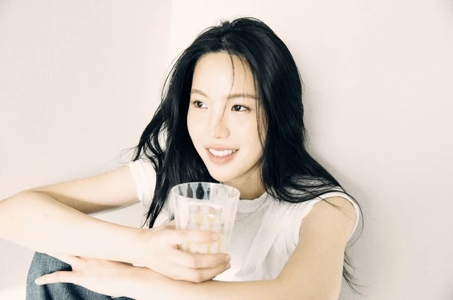 Gái xinh khoe nội y hút gần 3 triệu lượt xem, ngoài đời mặc đơn giản vẫn cuốn Gái xinh khoe nội y hút gần 3 triệu lượt xem, ngoài đời mặc đơn giản vẫn cuốn