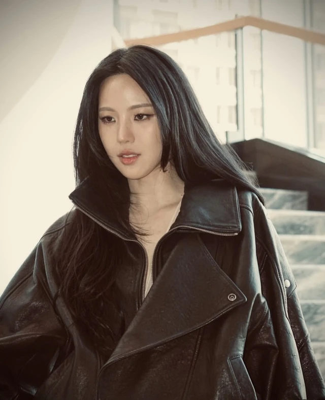 Gái xinh khoe nội y hút gần 3 triệu lượt xem, ngoài đời mặc đơn giản vẫn cuốn Gái xinh khoe nội y hút gần 3 triệu lượt xem, ngoài đời mặc đơn giản vẫn cuốn