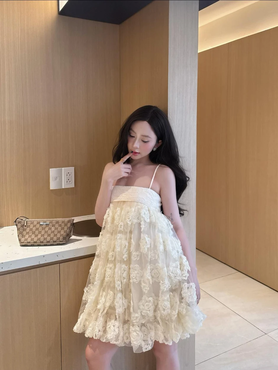 Gặp kiếp nạn bị "fake ảnh", hot girl tuyên bố một nước đi không tưởng, khiến CDM "cười ra nước mắt" Gặp kiếp nạn bị "fake ảnh", hot girl tuyên bố một nước đi không tưởng, khiến CDM "cười ra nước mắt"