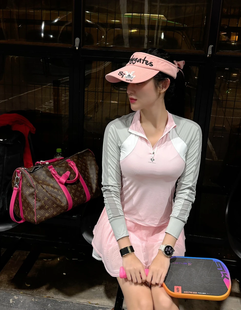 Giàu như Huyền My, vì sao phải "pass" đồ? Giàu như Huyền My, vì sao phải "pass" đồ?