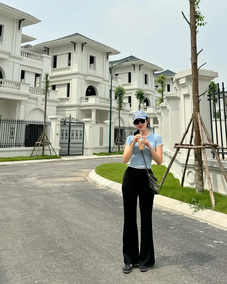 Giàu như Huyền My, vì sao phải "pass" đồ? Giàu như Huyền My, vì sao phải "pass" đồ?