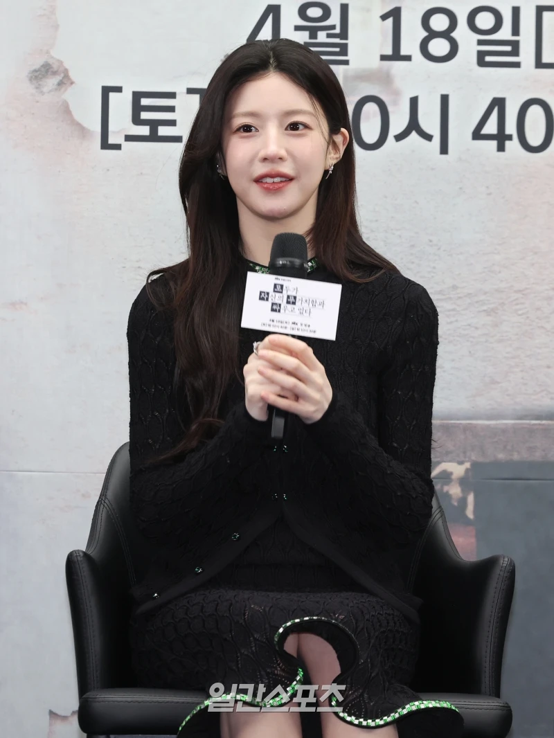 Go Youn Jung mang gương mặt định hình thẩm mỹ cả Hàn Quốc