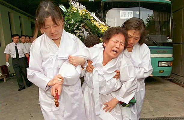 Hàn Quốc: Nỗi đau 30 năm sau thảm họa sập tòa nhà bách hóa trong 20 giây khiến 1.500 người bị chôn vùi