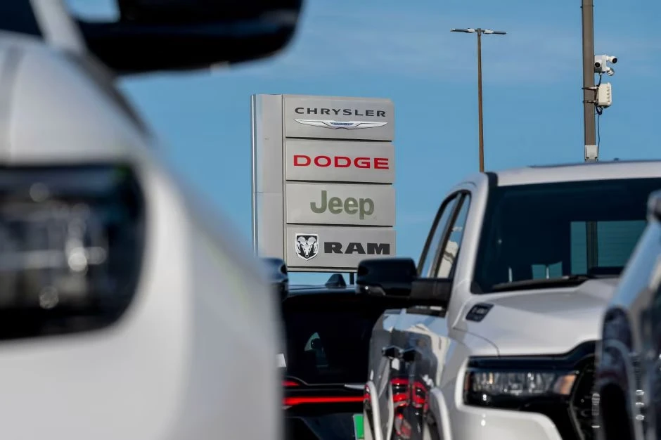 Hãng xe hơi 100 năm tuổi biểu tượng của Mỹ giờ chỉ bán đúng một chiếc xe, gặm nhấm khoản lỗ 25 tỷ USD Hãng xe hơi 100 năm tuổi biểu tượng của Mỹ giờ chỉ bán đúng một chiếc xe, gặm nhấm khoản lỗ 25 tỷ USD