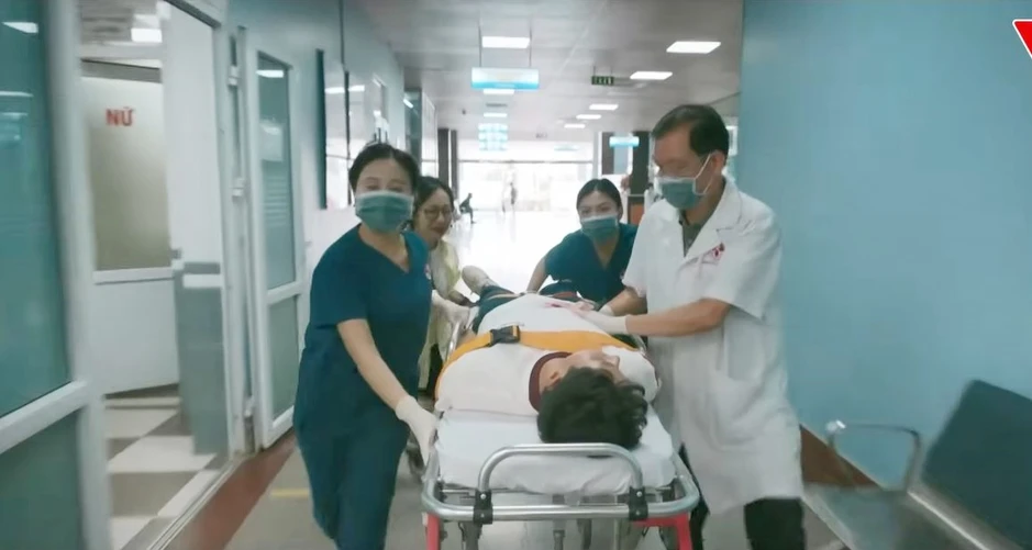 Hạt sạn to đùng ở phim Đồng Hồ Đếm Ngược