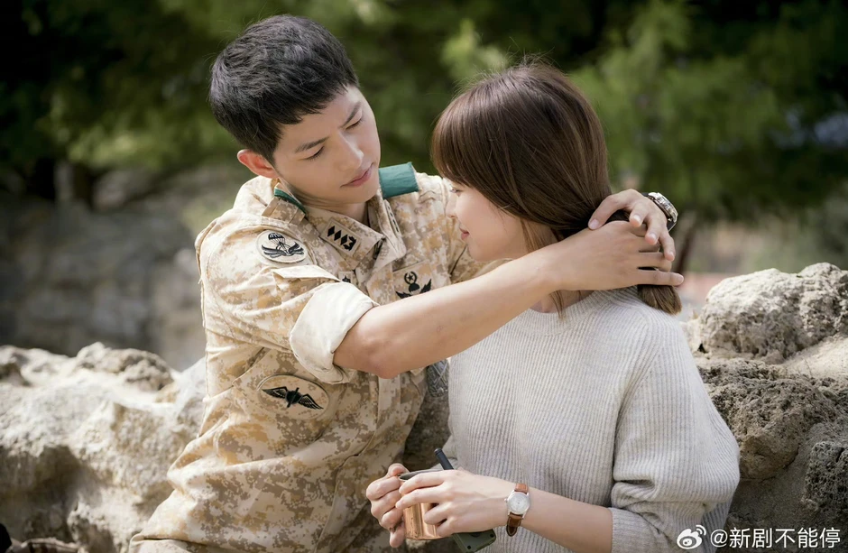 Hậu Duệ Mặt Trời: 10 năm trôi qua vẫn là huyền thoại phim Hàn Hậu Duệ Mặt Trời: 10 năm trôi qua vẫn là huyền thoại phim Hàn