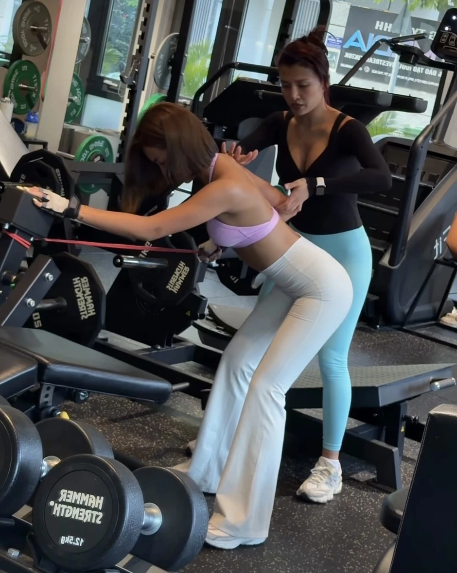 Hết thời "vợ người ta", Huyền 2k4 thăng hạng nhan sắc đỉnh cao, Duy Nhỏ bất ngờ bị réo tên