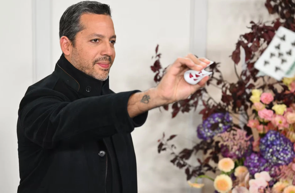 Hồ sơ Epstein hé lộ quan hệ phức tạp giữa tỷ phú ấu dâm với ảo thuật gia David Copperfield