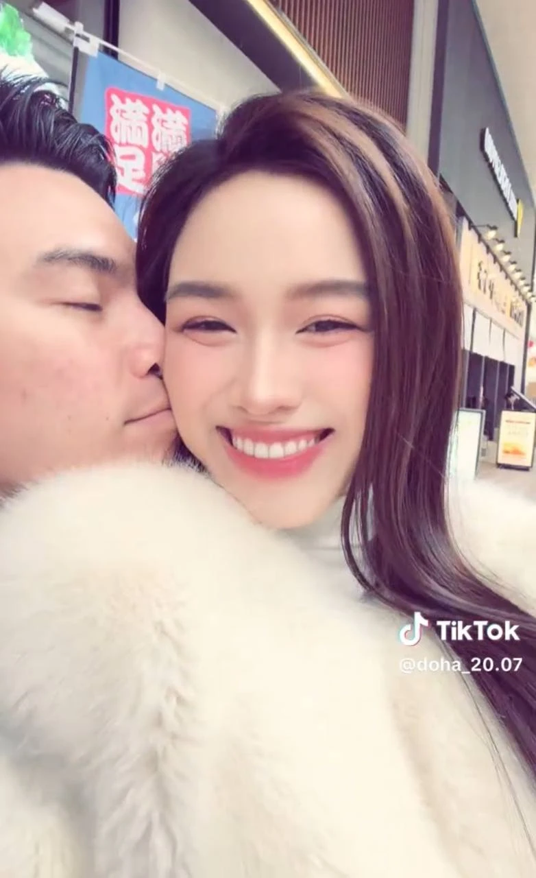 Hoa hậu Đỗ Hà vi vu cùng chồng, 1 mỹ nhân lộ hint bầu bí và loạt hoạt động sao Việt ngày nghỉ lễ