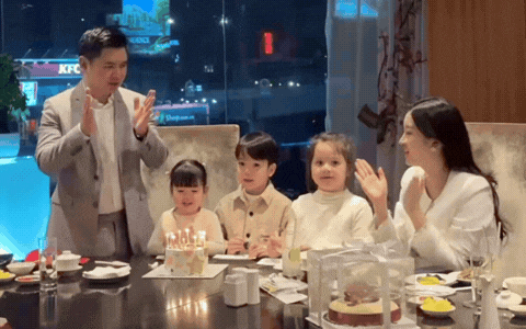 Hoa hậu Đỗ Mỹ Linh sắp sinh nhóc tỳ thứ 2