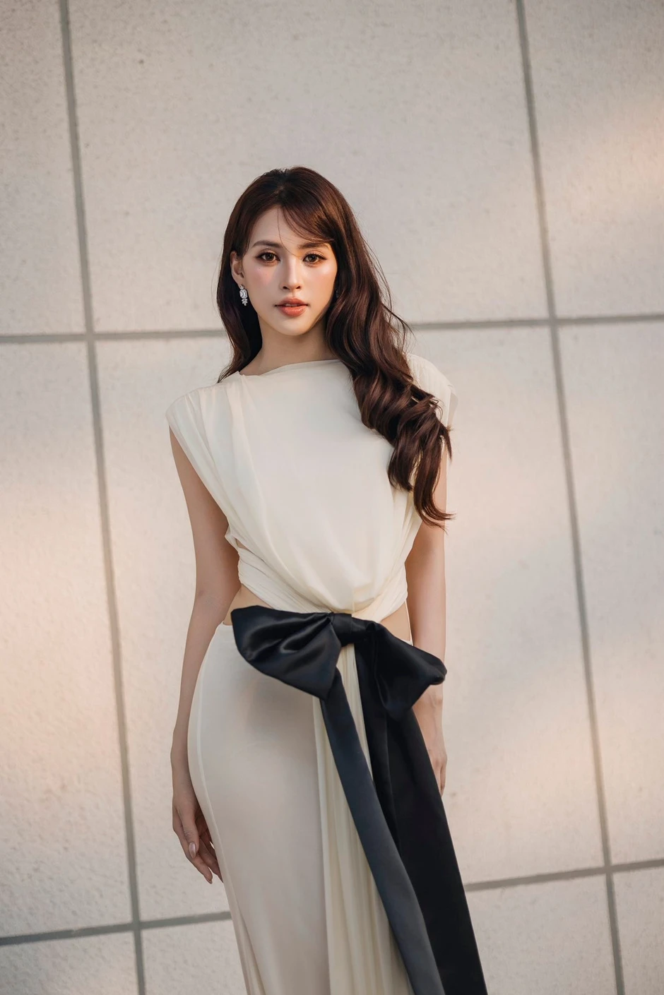 Hoa hậu Tiểu Vy: "Tôi không kiếm chồng giàu"