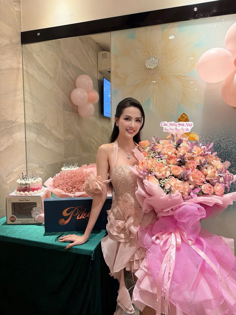 Hoa hậu Việt làm phó chủ tịch ở tuổi U40, đẹp gợi cảm, xây biệt thự tiền tỷ nhưng không giỏi kiếm chồng