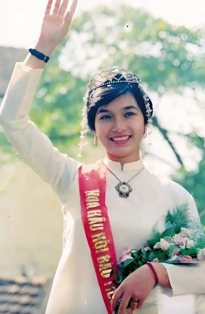 Hoa hậu Việt Nam đầu tiên: Cao dưới 1m60, nhận thưởng xe đạp 4 chỉ vàng