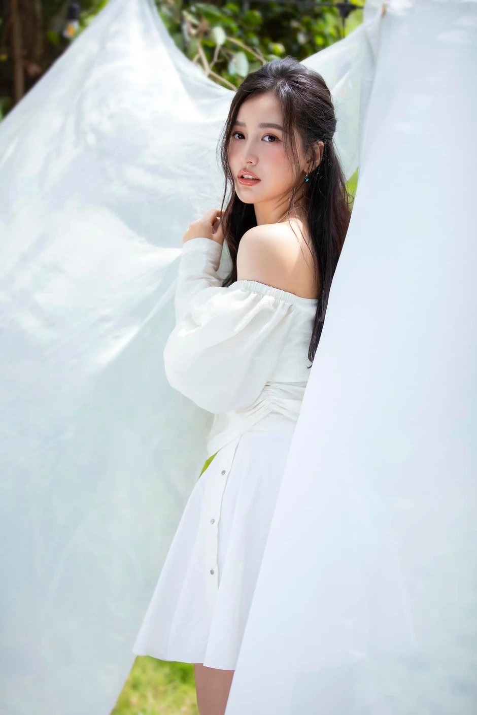 Hoa hậu Việt Nam U40 khoe túi 730 triệu, túi tiền tỷ sắp về: Mua không nhìn giá, đa số bạn trai trả