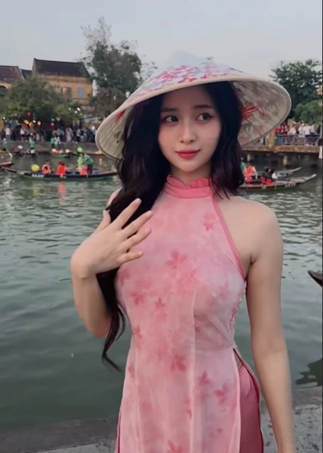 Hóa thân thành nàng thơ Việt, thiếu nữ Myanmar "đốn tim" cộng đồng mạng Hóa thân thành nàng thơ Việt, thiếu nữ Myanmar "đốn tim" cộng đồng mạng