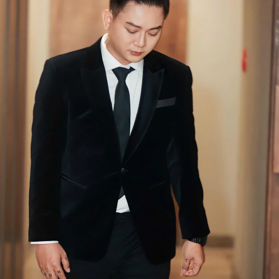 Hoài Lâm: Từng được so sánh ngang ngửa Sơn Tùng, nay diện mạo xuề xoà khó tin