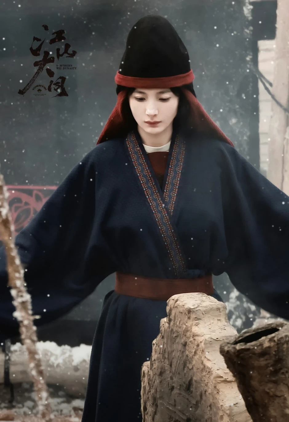 Hoàng đế chán đời đến nỗi khoác long bào mà như thầy bùa