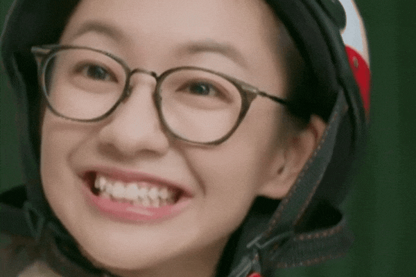 Hoàng Hà: Cô gái mang cả mặt trời trong nụ cười