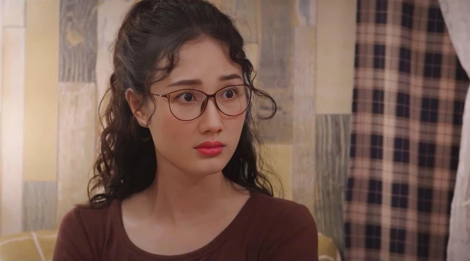 Hoàng Khánh Ly gây ấn tượng với lớp make-up đẹp nhất phim Việt