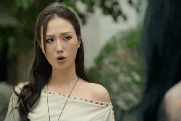 Hoàng Khánh Ly gây ấn tượng với lớp make-up đẹp nhất phim Việt