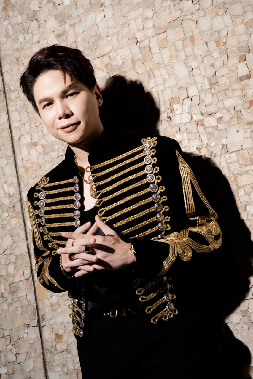 Hoàng Tôn được khen hát hay hơn cả SOOBIN