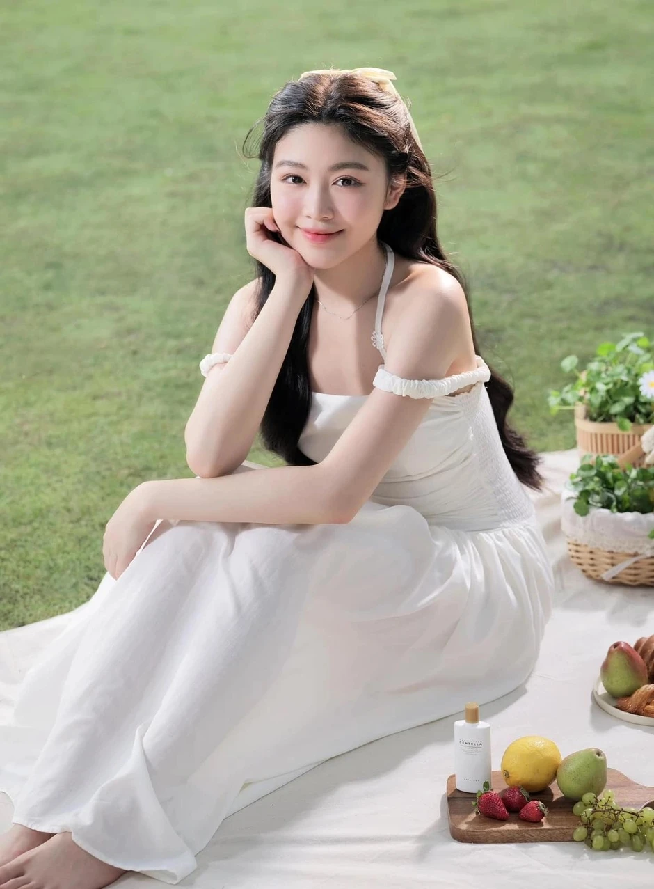 Hôm nay là ngày đặc biệt của Lọ Lem, MC Quyền Linh đã nói điều gì với con gái diệu?