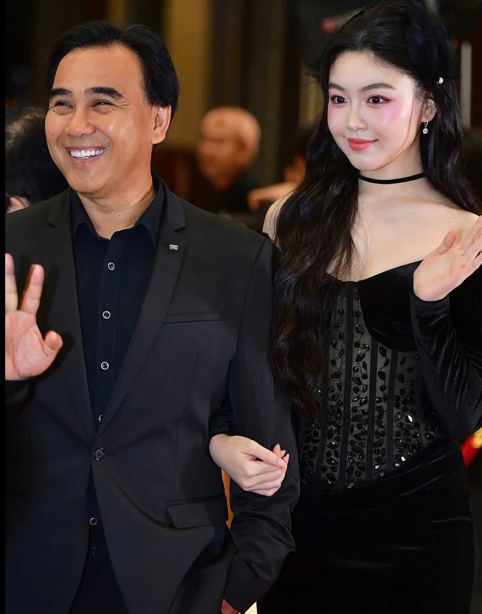 Hôm nay là ngày đặc biệt của Lọ Lem, MC Quyền Linh đã nói điều gì với con gái diệu?