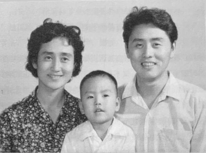 Hôn nhân "Trư Bát Giới": Nên duyên nhờ mai mối, sống viên mãn gần 6 thập kỷ Hôn nhân "Trư Bát Giới": Nên duyên nhờ mai mối, sống viên mãn gần 6 thập kỷ