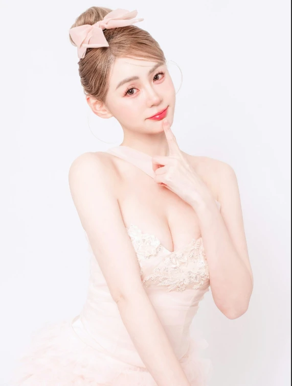 Hot girl gợi cảm chia sẻ tình cảnh "ế ẩm", đi xem mắt 10 lần chưa gặp được nửa kia, tiết lộ luôn tiêu chí "tối quan trọng"