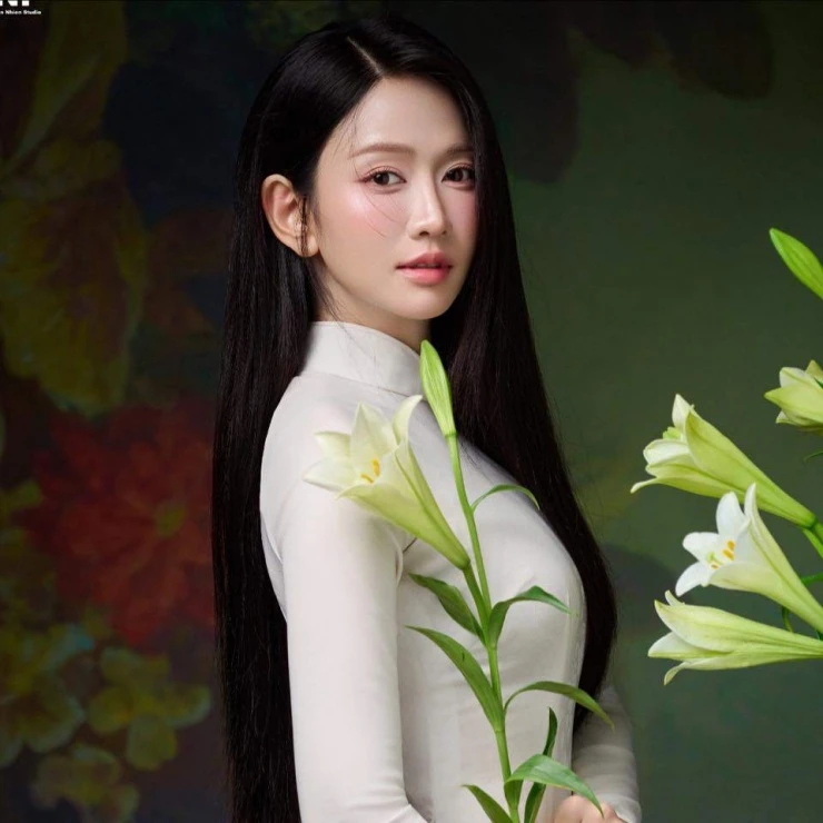 Hotgirl, MC VTV từng bị cắt sóng, là diễn viên phim giờ vàng bất ngờ hiến tạng