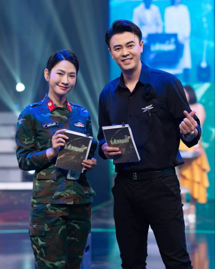 Hotgirl, MC VTV từng bị cắt sóng, là diễn viên phim giờ vàng bất ngờ hiến tạng