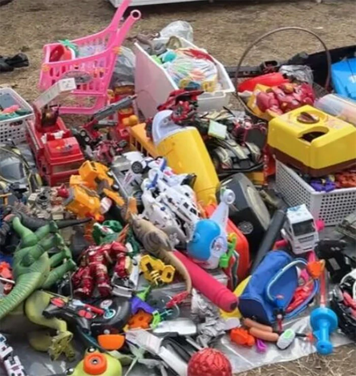 Hwang Jung Eum thanh lý đồ thế này thì ai dám nhận nữa? Hwang Jung Eum thanh lý đồ thế này thì ai dám nhận nữa?