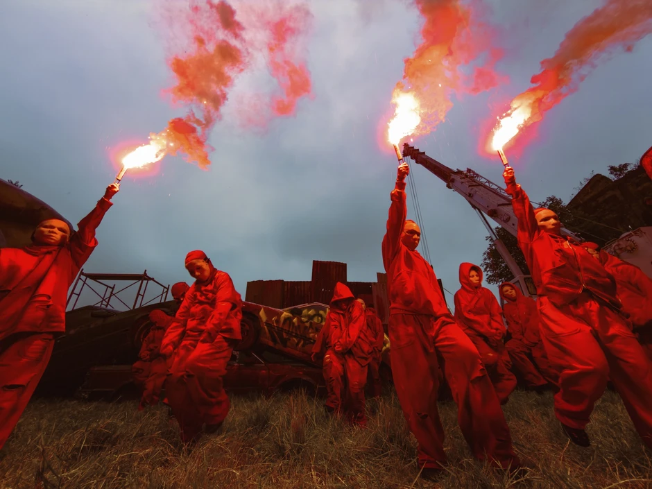 Kết hợp với MCK, Apple ra mắt Album Trailer Shot on iPhone 360° cực "đỉnh" khiến CĐM thích thú