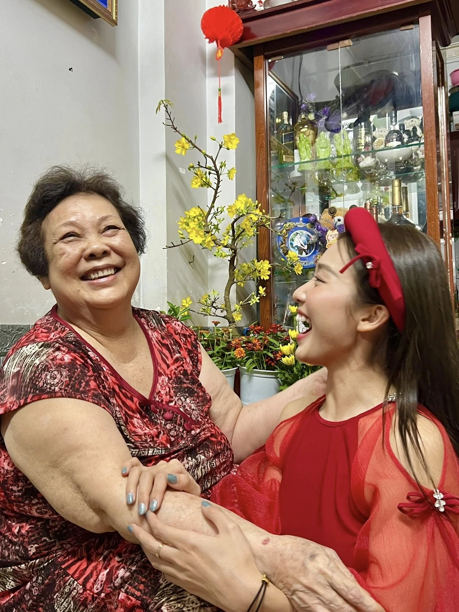 Khả Ngân đau đớn vì sự mất mát lớn nhất trong đời