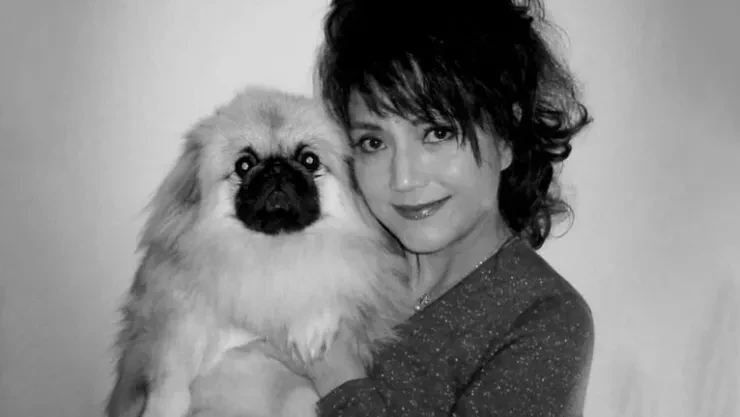 Khán giả bàng hoàng khi mỹ nhân Ỷ Thiên Đồ Long Ký đột ngột qua đời