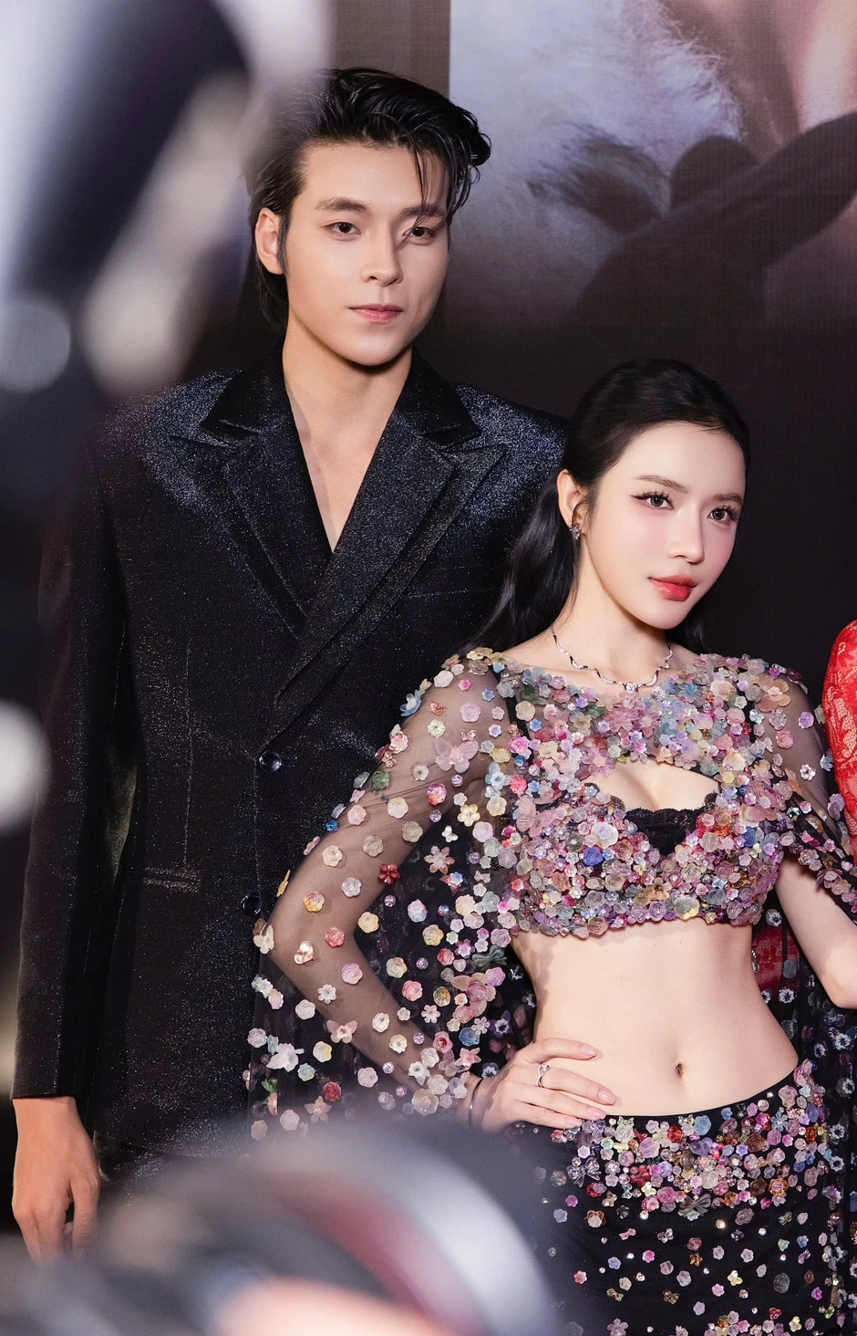 Khó hiểu cặp đôi Vbiz 5 lần 7 lượt phủ nhận "xào couple": Quay clip chung nhan nhản, nay còn đóng cặp cùng MV Khó hiểu cặp đôi Vbiz 5 lần 7 lượt phủ nhận "xào couple": Quay clip chung nhan nhản, nay còn đóng cặp cùng MV