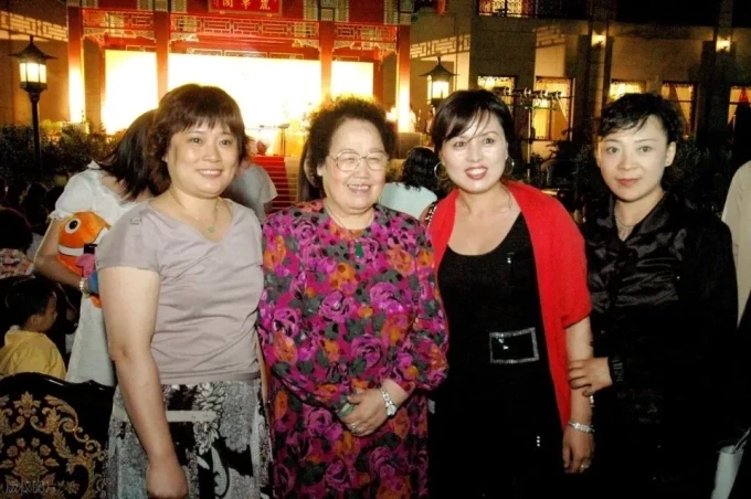 Khối tài sản khủng vợ tỷ phú của Trì Trọng Thụy để lại Khối tài sản khủng vợ tỷ phú của Trì Trọng Thụy để lại